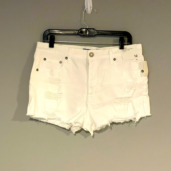NWT Aeropostale size 12 women’s distressed front color white - Picture 1 of 6
